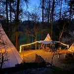 Glamping Nad Meandry Unhost