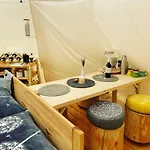 Luxury tent Glamping Nad Meandry Unhost