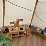 Glamping Nad Meandry * Unhost