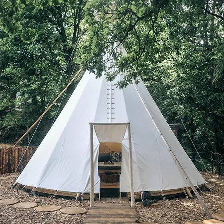 Glamping Nad Meandry Luxury tent