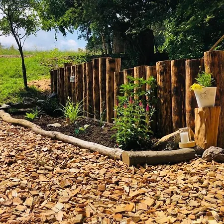 Glamping Nad Meandry Tente de luxe Unhošť