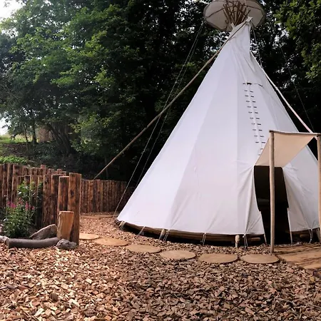 Glamping Nad Meandry Unhost
