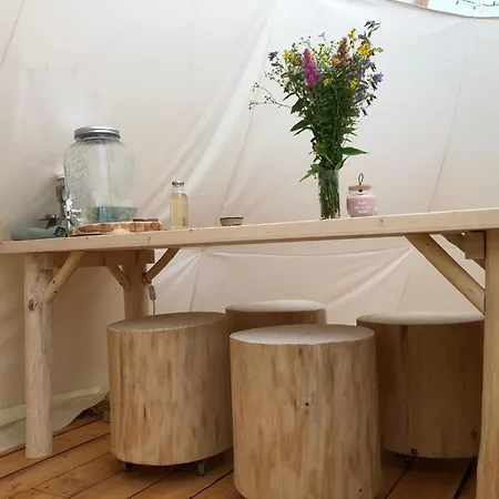Glamping Nad Meandry Luxury tent