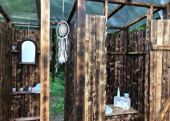 Campo de lujo Glamping Nad Meandry *