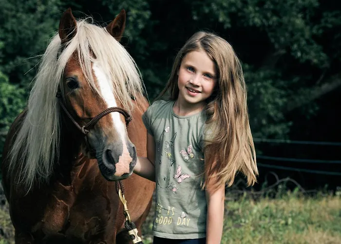 Glamping Nad Meandry * Unhošť