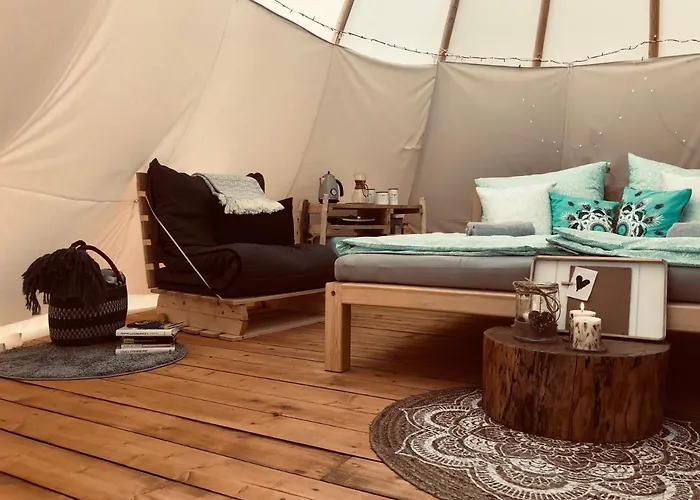 Glamping Nad Meandry Unhošť