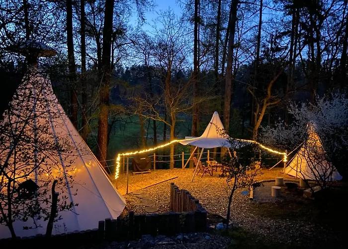 Glamping Nad Meandry Unhošť