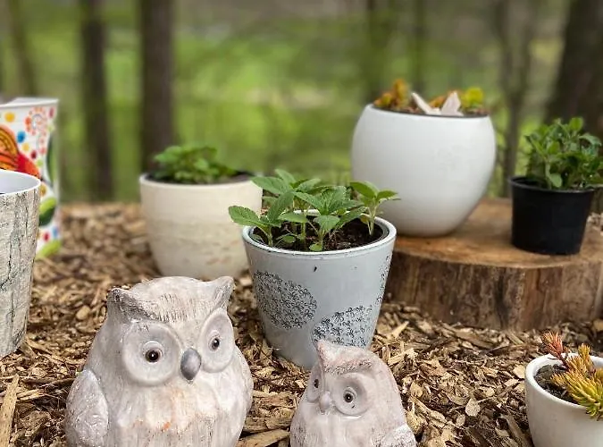 Glamping Nad Meandry Campo de lujo Unhošť